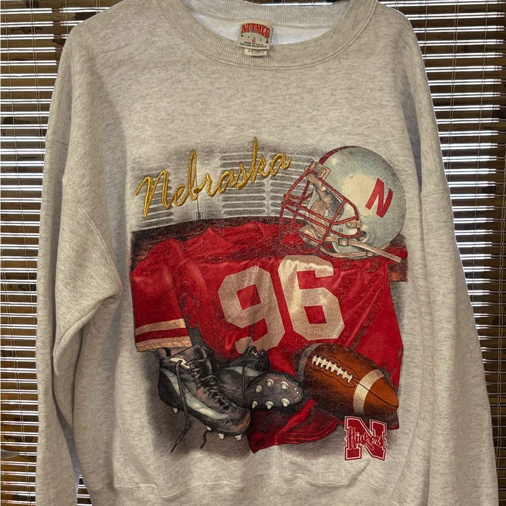 Nutmeg Mills White Sweater XL